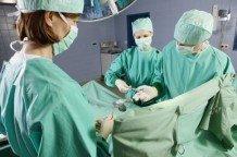 Сьогодні ужгородські медики вперше проводять операції на відкритому серці