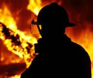 Під час пожежі на іршавському підприємстві ледь не згоріла жінка 