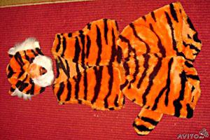 Постраждалим від дощів в Колумбії пожертвували костюм тигра 