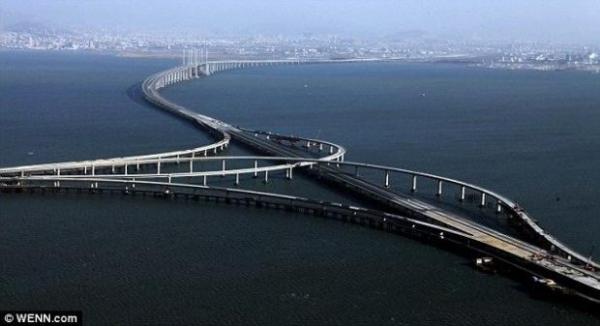 Найдовший у світі міст протяжністю 42,5 км побудували в Китаї 