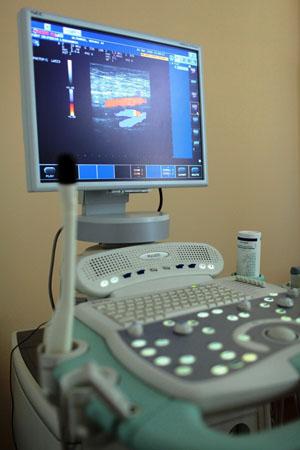 В ужгородській клініці за допомогою унікального обладнання діагностують проблеми судин (ФОТО)
