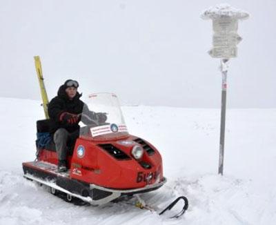 Закуплений чехами снігохід передали закарпатським рятувальникам (ФОТО)