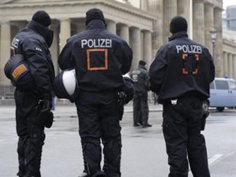 12-річні дівчатка в піжамах викрали машину на півночі Німеччини