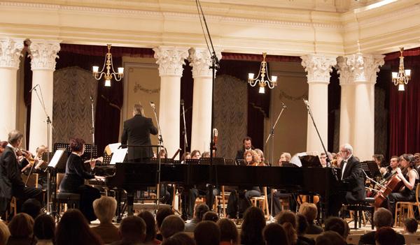 Фортепіанний дует з Ужгорода – на сцені Національної філармонії України