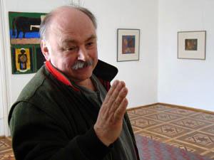 У Закарпатському обласному художньому музеї відкрилася персональна виставка художника, скульптора Романа Романишина (ФОТО)