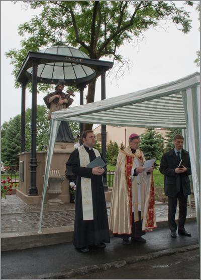 В Ужгороді освятили пам’ятник Янові Непомуцькому (ФОТО)