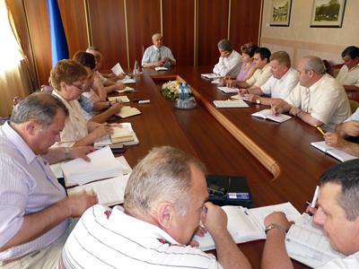 Закарпатську ОДА змусили висвітлювати діяльність Регіонального комітету з економічних реформ