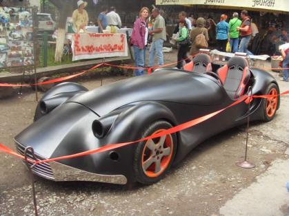 На фестивалі "Гамора-2011" виставили "викуваний" вручну автомобіль (ФОТО)
