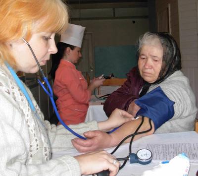 В Ужгороді, крім лікарні, тиск виміряти практично ніде