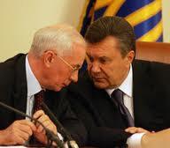 Янукович доручив Азарову вжити заходів для ліквідації наслідків вибуху газу в Ужгороді