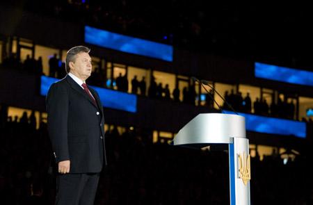 Януковича освистали на відкритті НСК "Олімпійський" (ВІДЕО)