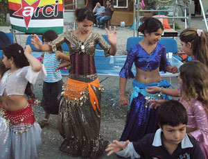 У Мукачеві відбувся ромський танцювально-пісенний фестиваль "Танцюємо разом"