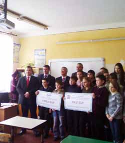 "Словацька" школа в Ужгороді отримала від Словаччини грант на покращення навчально-методичної бази
