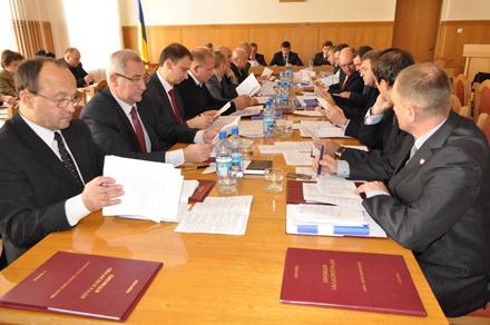 Президія Закарпатської облради погодила питання завтрашньої сесії (ФОТО)