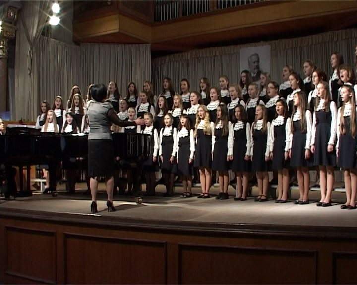 В Ужгороді відбувся звітний концерт Ужгородської дитячої музичної школи (ФОТО)