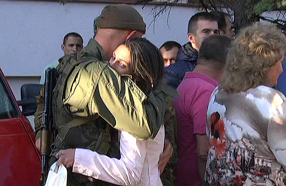 В Ужгороді знову проводжали в зону АТО міліціонерів з Закарпаття (ФОТО)