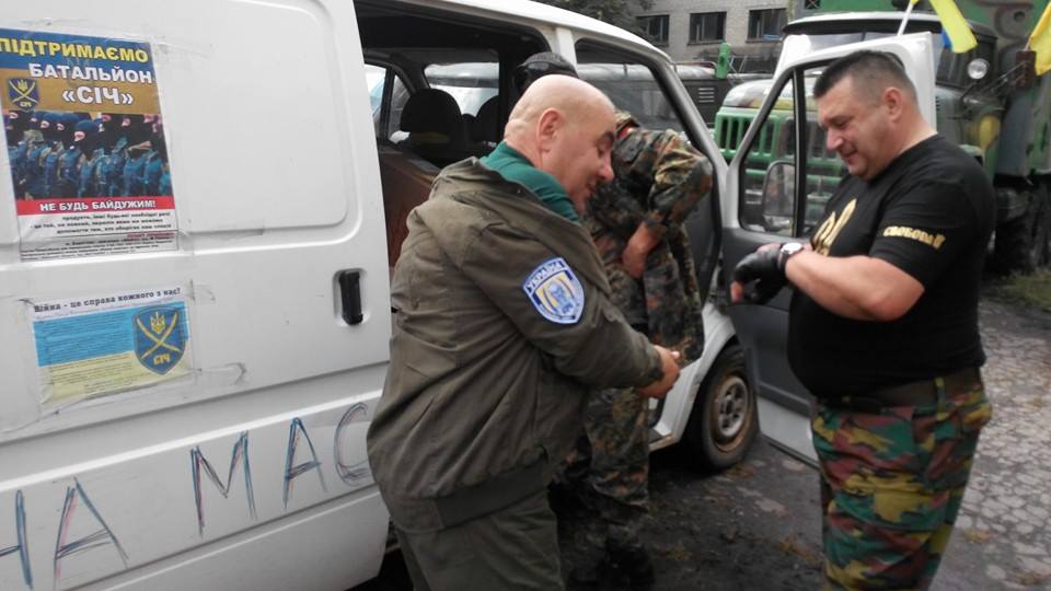 Допомога з Закарпаття доїхала до батальйону "Січ" на Донбасі (ФОТО)