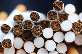 На пункті пропуску "Тиса" вилучили фуру з прихованими в дровах контрабандними сигаретами