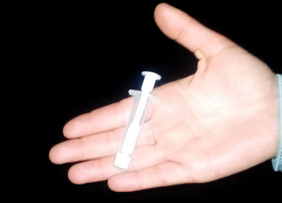 У Берегові затримали 22-річну жінку, у кишені якої знайшли шприц із метамфетаміном (ФОТО)