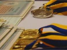 Цьогоріч на Закарпатті 230 золотих та 165 срібних медалістів
