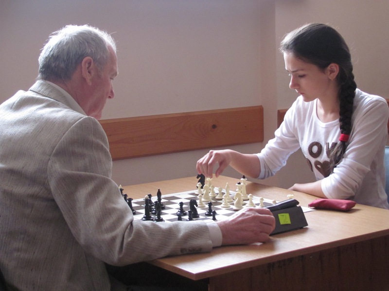 На Рахівщині відбулася першість району з блискавичної гри в шахи (ФОТО)