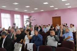 Депутати Виноградівської райради саботували засідання сесії