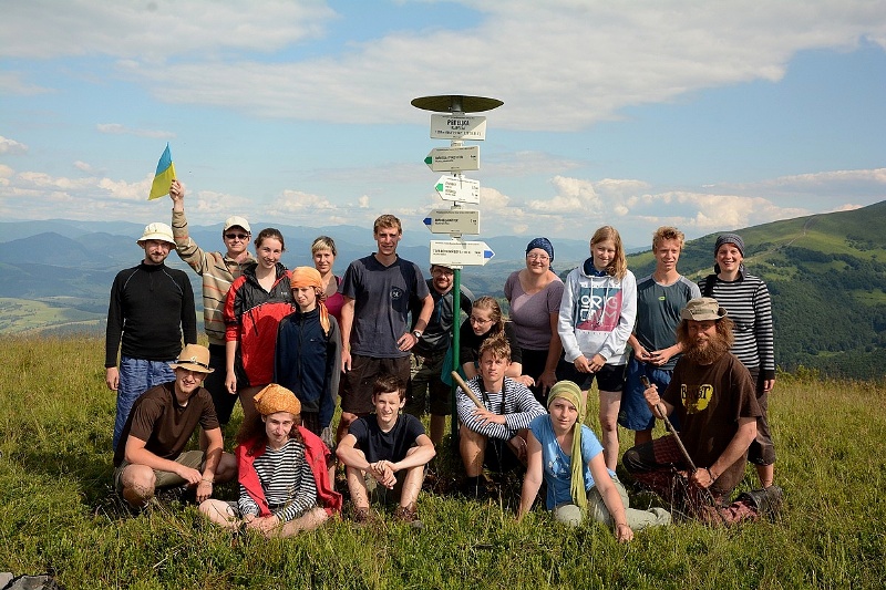 Чеські та словацькі волонтери промаркували ще 72 км пішохідних туристичних шляхів на Перечинщині