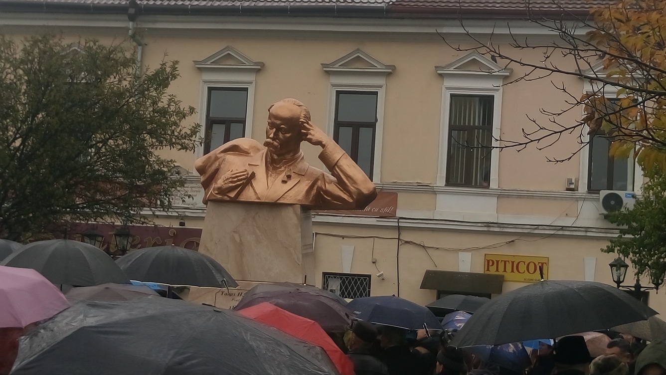 У сусідньому з Закарпаттям регіоні Румунії відкрили пам'ятник Шевченку (ФОТО)