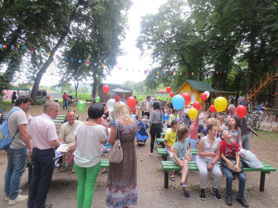 В Ужгороді дітлахи, хворі на цукровий діабет, мали розваги до Дня захисту дітей (ФОТО)