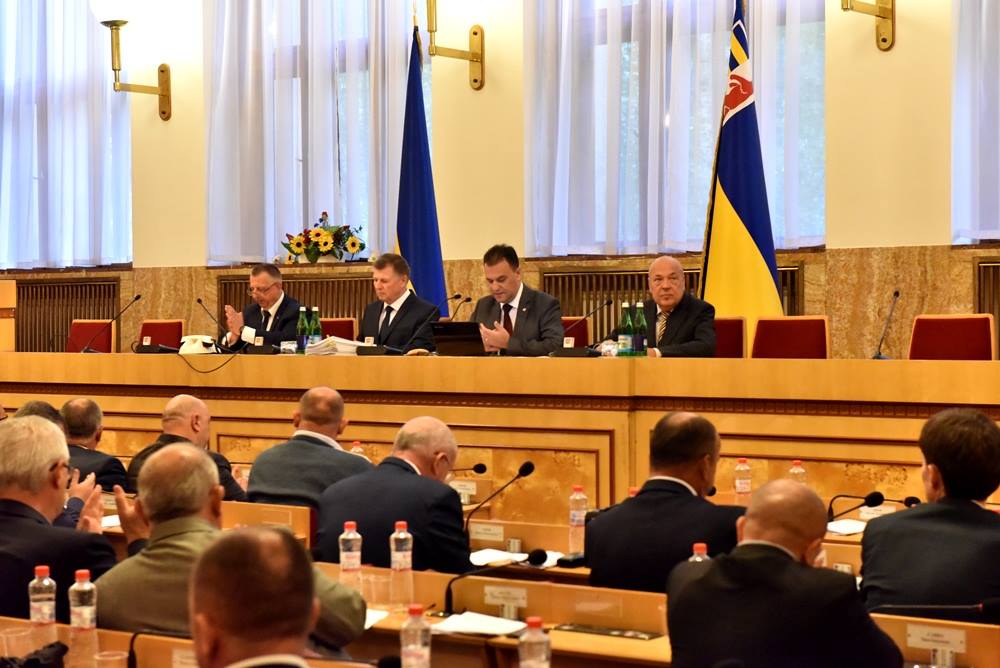 Закарпатські депутати погодили призначення низки керівників обласних комунальних закладів