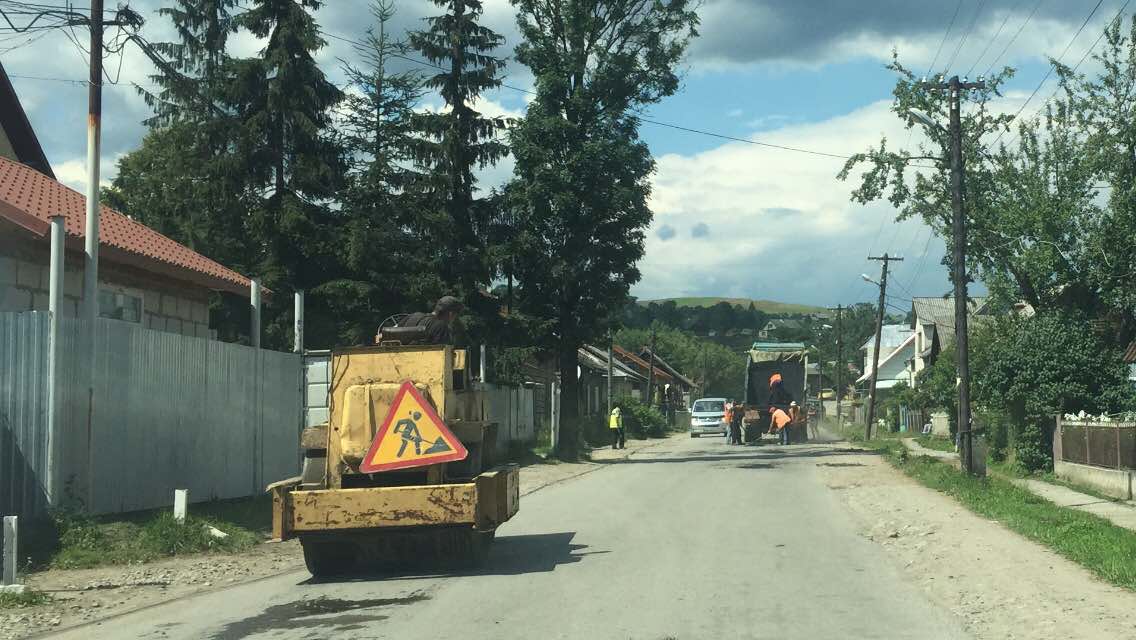 На Рахівщині почався ремонт дороги "Ясіня-Чорна Тиса" (ФОТО)
