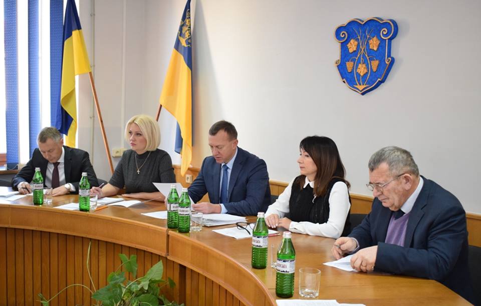 Виконком міськради в Ужгороді погодив надання допомоги рятувальникам з бюджету