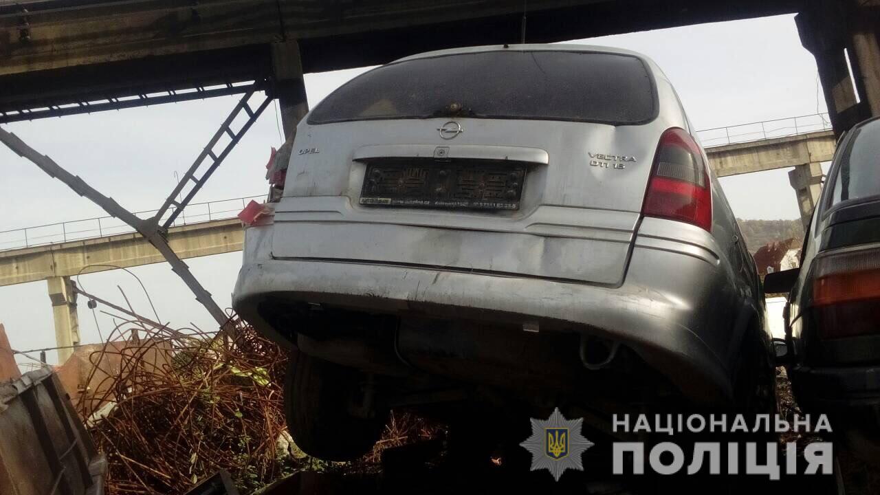 Мешканець Мукачівщини, викравши Opel Vectra, здав його на металобрух (ФОТО) 
