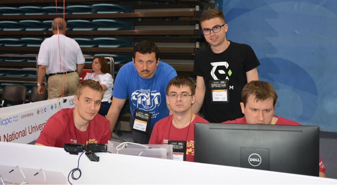 Команда УжНУ у фіналі Чемпіонату світу з програмування виступила на рівні з представниками Оксфорду та Кембриджу