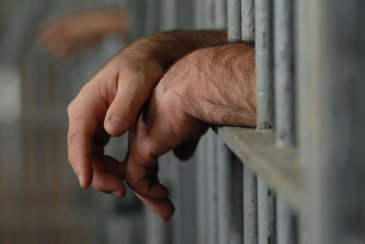 До 13 років в'язниці засудили мешканця Ужгорода, котрий під дією наркотиків зарізав на ринку 73-річного чоловіка