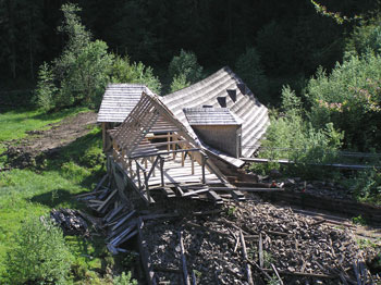 Закладені на реконструкцію Музею лісу і сплаву на Закарпатті кошти поки не виділені, тож підрядник не стає до роботи