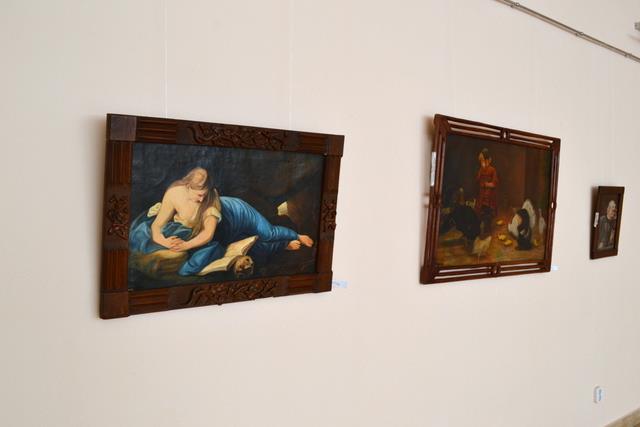 Ужгородський скансен запрошує на виставку колекцій Сільваїв з фондової колекції музею (ФОТО)