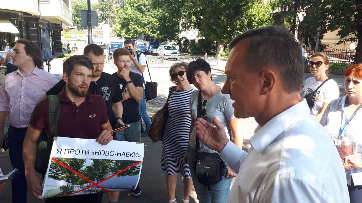 В Ужгороді містяни розпочали акцію SaveNabka (ФОТО)