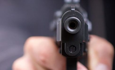 Прикарпатцю, що в ресторані в Хусті стріляв у чоловіка, оголошено про підозру в хуліганстві