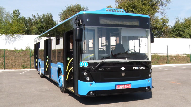 Незабаром Ужгородом курсуватимуть сучасні великогабаритні автобуси (ВІДЕО)