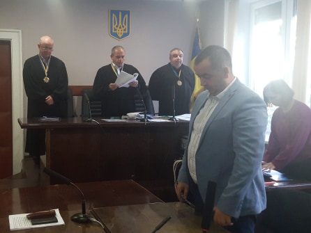 Суд в Ужгороді відмовив прокуратурі в апеляції і залишив останього із 9-х наркоторговців під домашнім арештом