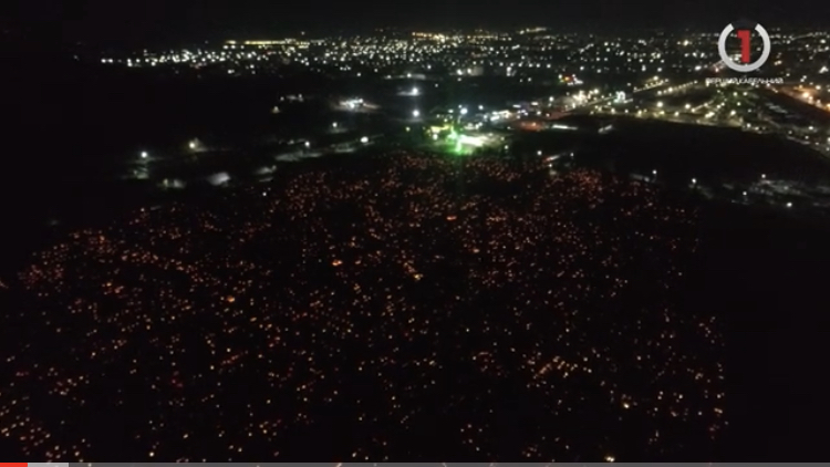 Мукачівське кладовище "запалало" тисячами свічок пам’яті (АЕРОЗЙОМКА)