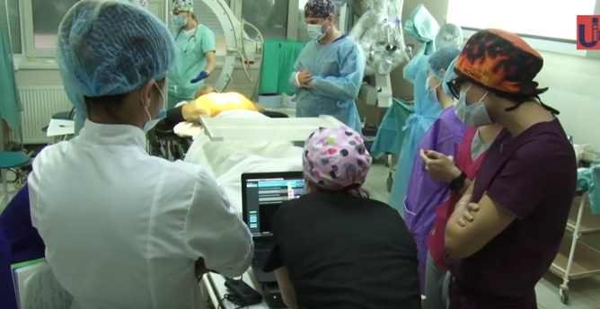 Закарпатські нейрохірурги навчали лікарів з усієї України (ВІДЕО)