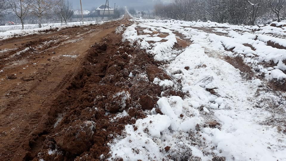 Дорожній експеримент на Мукачівщині буде продовжений за сприятливих погодних умов (ФОТО)