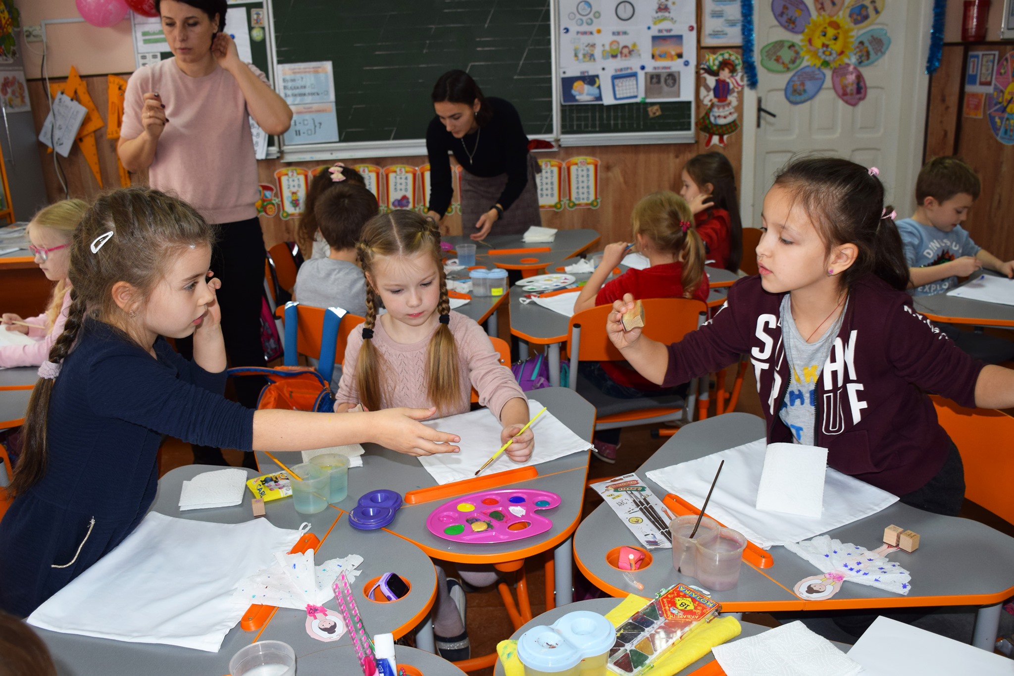 Першачки 6-ої школи Ужгороді стали екоагентами від "Щасливих дітей" (ФОТО)