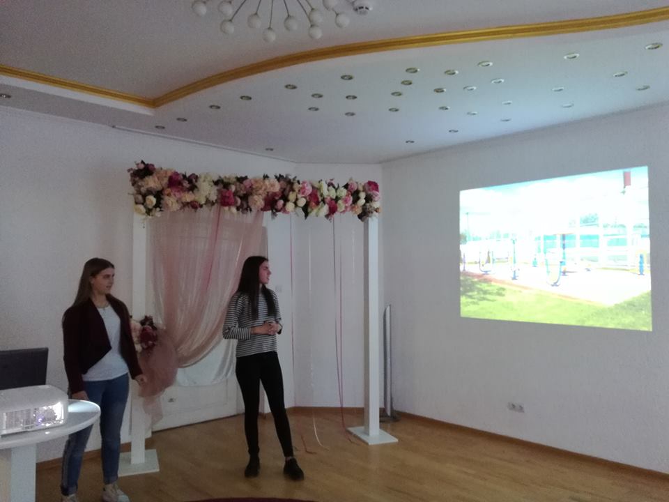 На Ужгородщині, у Кам’яниці молодь презентувала депутатам ідеї культурного розвитку села (ФОТО)