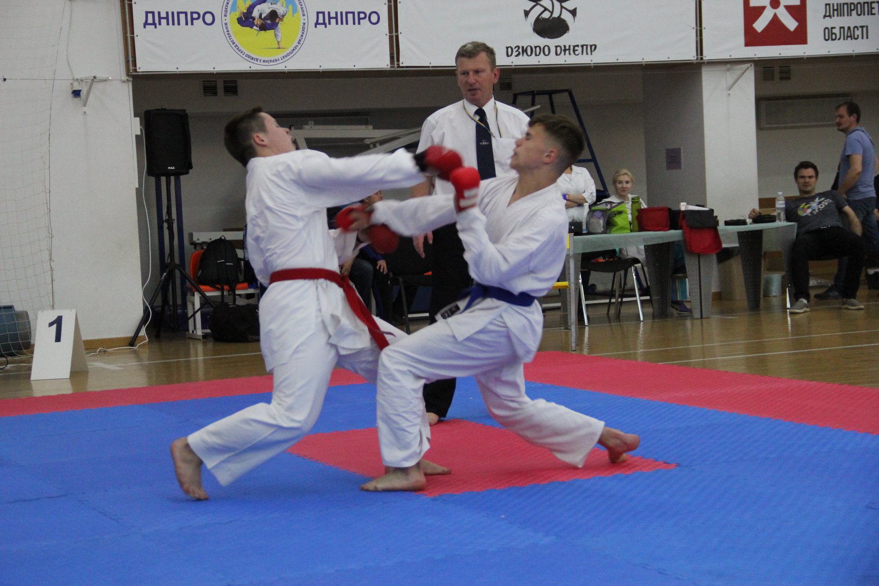 Закарпатські спортсмени вдало виступили на Чемпіонаті України з карате (ФОТО)