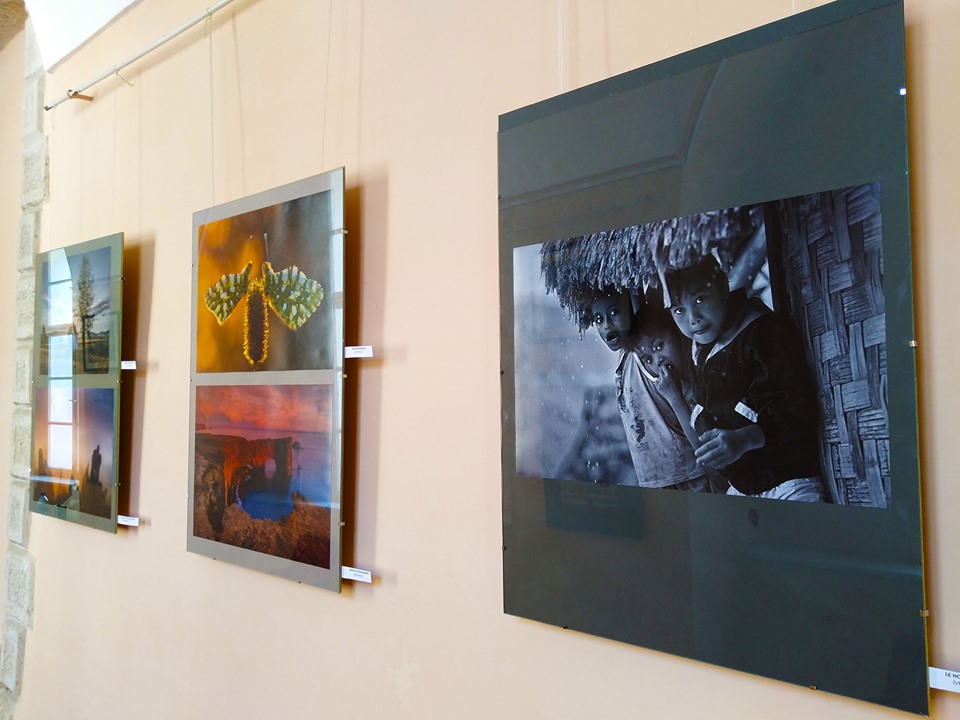 Перший Міжнародний фотосалон "Карпати" проходить в Ужгородському замку (ФОТО)