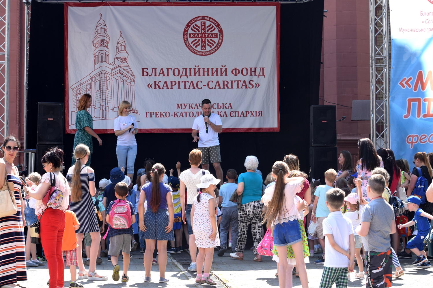 В Ужгороді влаштували свято дитячої радості "Мироліто" (ФОТО)