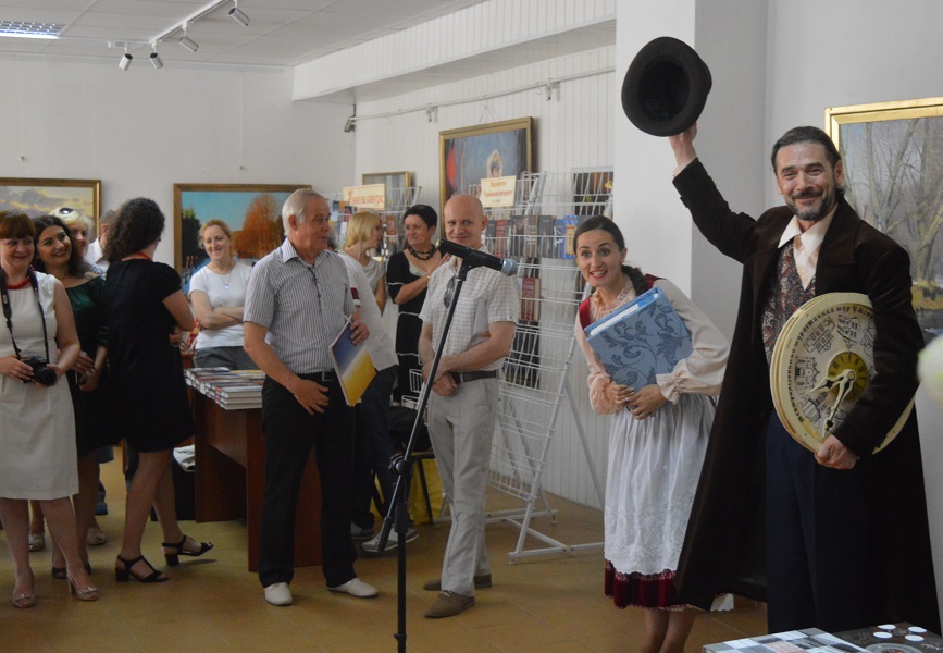 В Ужгороді запрацювала обласна виставка "Книга-фест-2019" (ФОТО)